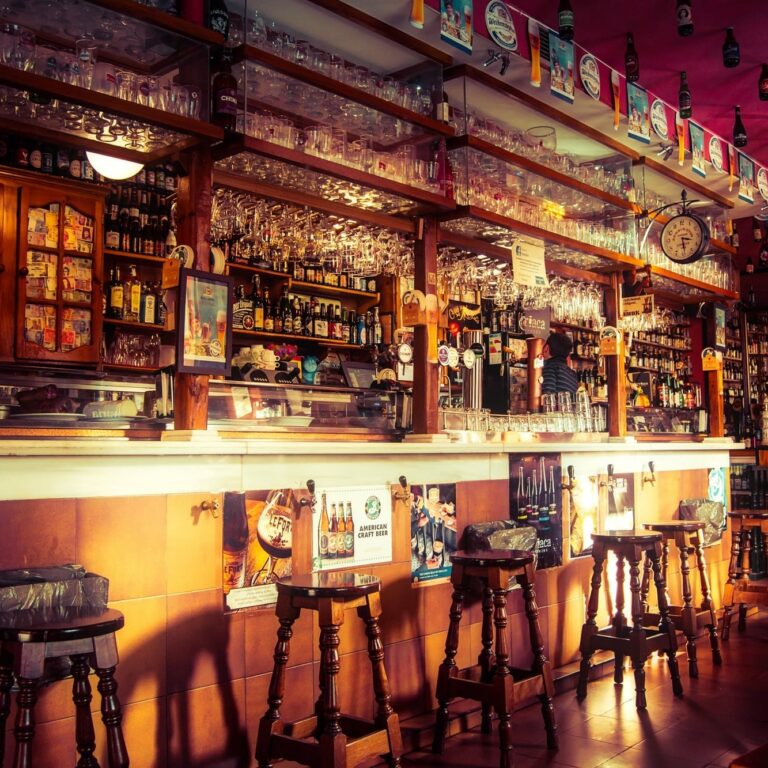 bar-2209813